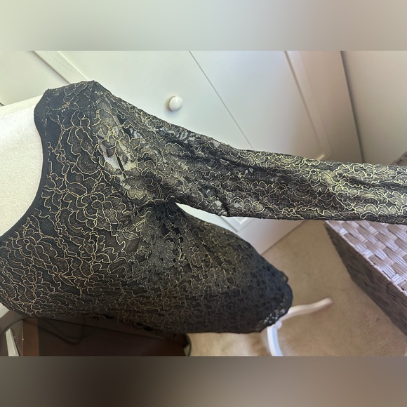 Gianna Bini black dress with a gold lace pattern- M - Picture 3 of 15